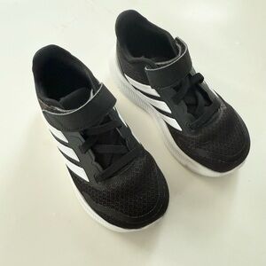 Kids Adidas Runfalcon Black and White Sneakers Size 8K
